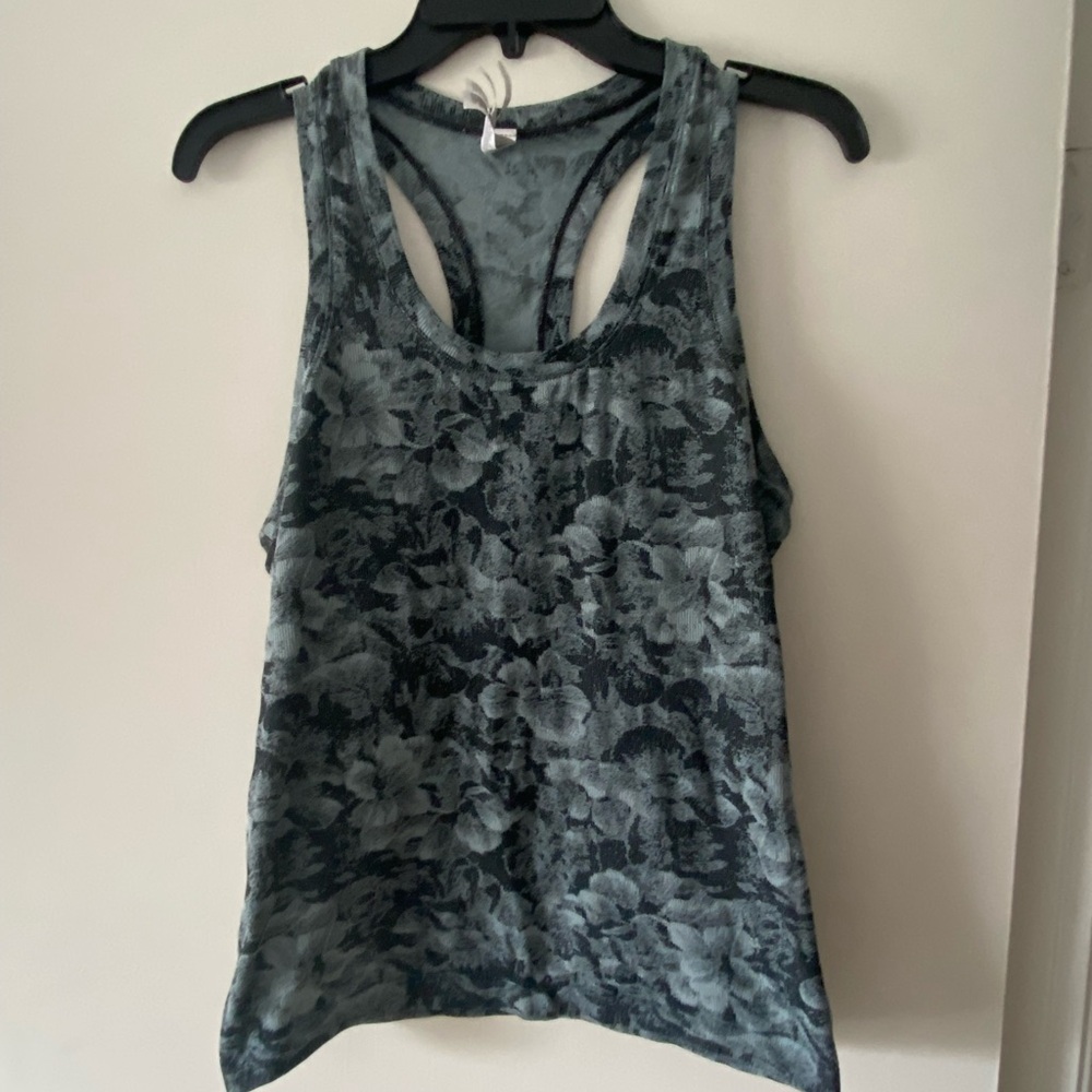 Athleta Momentum Floral Top Tank